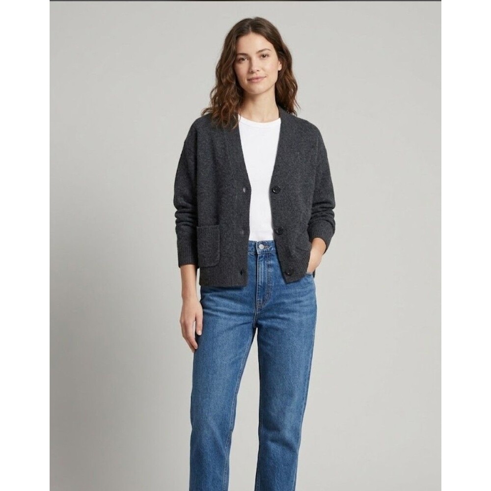 UNIQLO XS Dark Gray Soft Knit Cropped Button Cardigan Casual Boho Cozy
